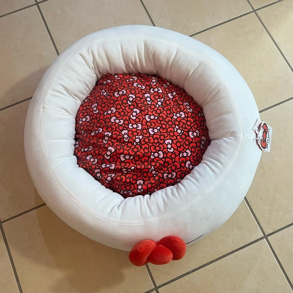 ⚡️Hello Kitty by Sanrio Dog Bed - Small